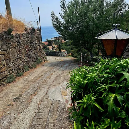 Bella Lunassa Apartment *